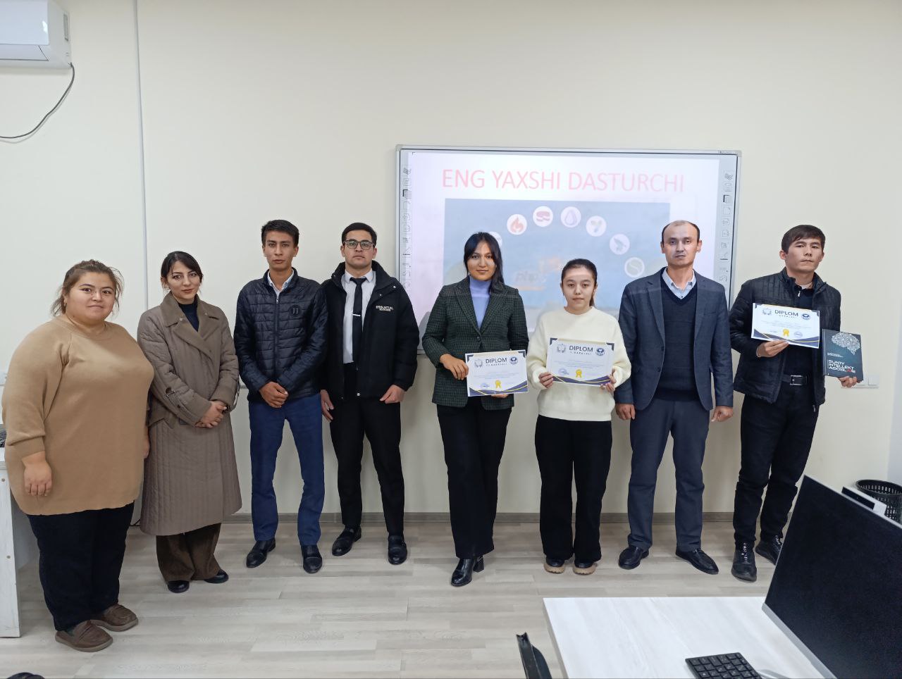 TDIU Samarqand filialida “Eng yaxshi dasturchi” tanlovining filial bosqichi bo'lib o'tdi.