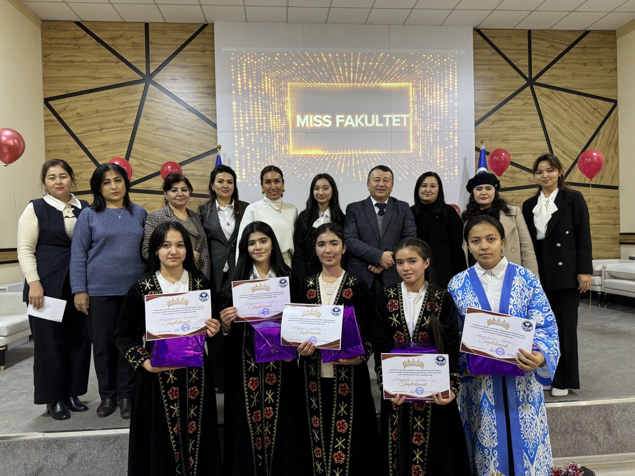 Filialda "MISS FAKULTET" ko'rik-tanlovi tashkil etildi.